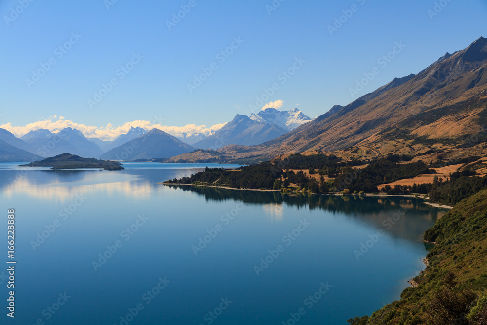 Lake Wakatipu, Queenstown, longest lake of New Zealand