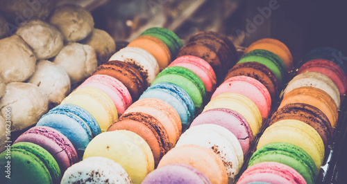 Foto French style beautiful delicious dessert cookies macaroni