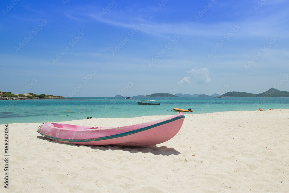 Beautiful beach in the samae san island