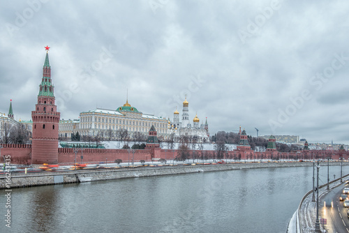 Fototapeta Naklejka Na Ścianę i Meble -  Moscow Kremlin and Moscow River in Moscow, Russia.