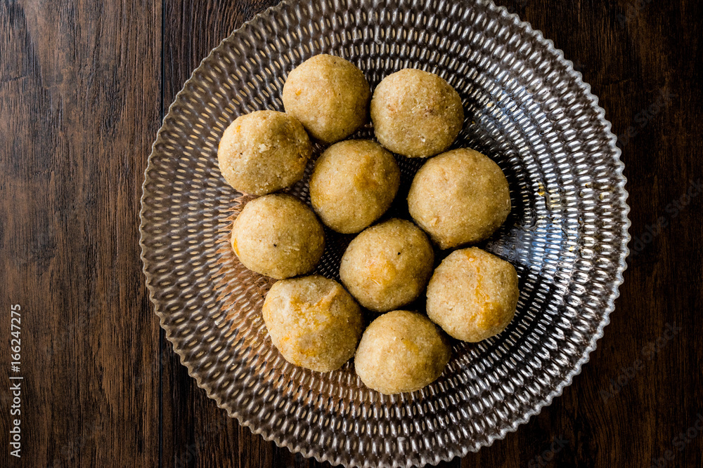 icli kofte / Boiled kibbeh / Quibe with butter sauce.. icli kofte / Boiled kibbeh / Quibe with butter sauce..