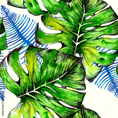 Watercolor tropical palm leaves seamless pattern. Vector illustration.