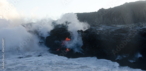 Kilauea volcano lava flow, Hawaii © Dmitri Kotchetov