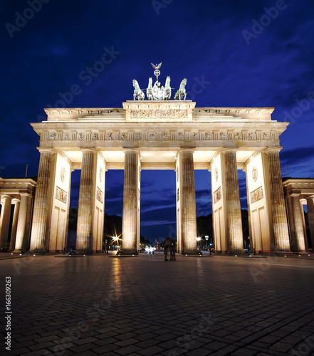 Berlin Brandenburger Gate at night