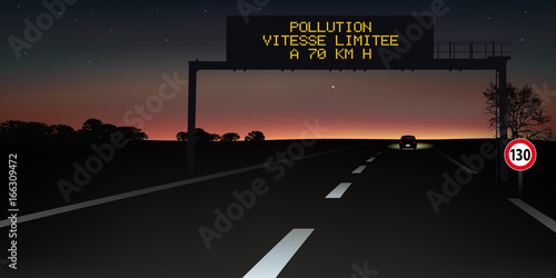 autoroute - signalisation routière - panneau - pollution - sécurité routière