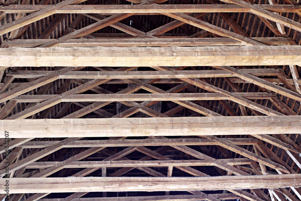 Wooden truss