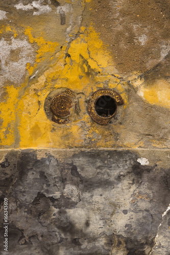 Textured wall IV