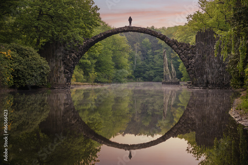 Photo Bridge in rhododendron park in Kromlau, Germany