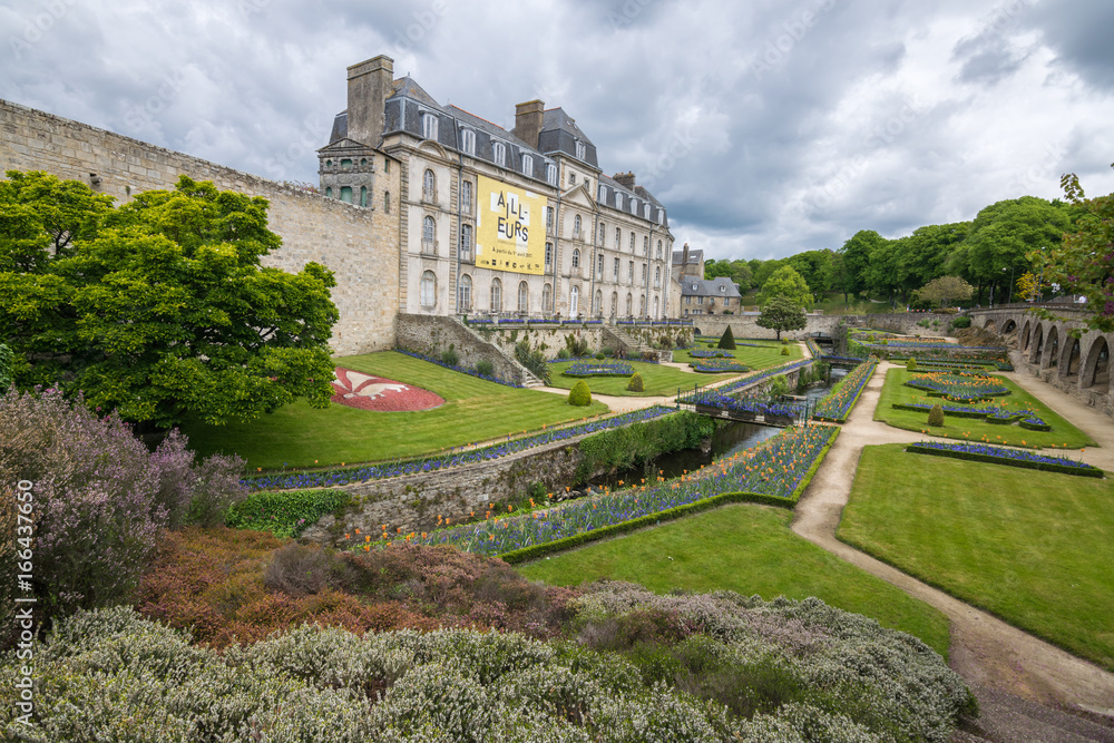 Obraz premium Walking on the narrow streets of Vannes in a gloomy day, viewing Ramparts Garden, Gaillard Castle, Saint Peters and Saint Paterne Cathedral, Commune Morbihan, Brittany in Northwestern France