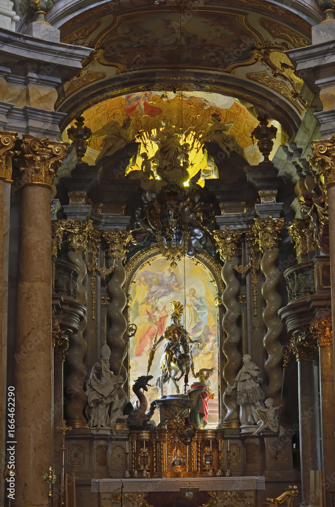 Klosterkirche Weltenburg,  Hochaltar mit Standbild Hl.Georg,