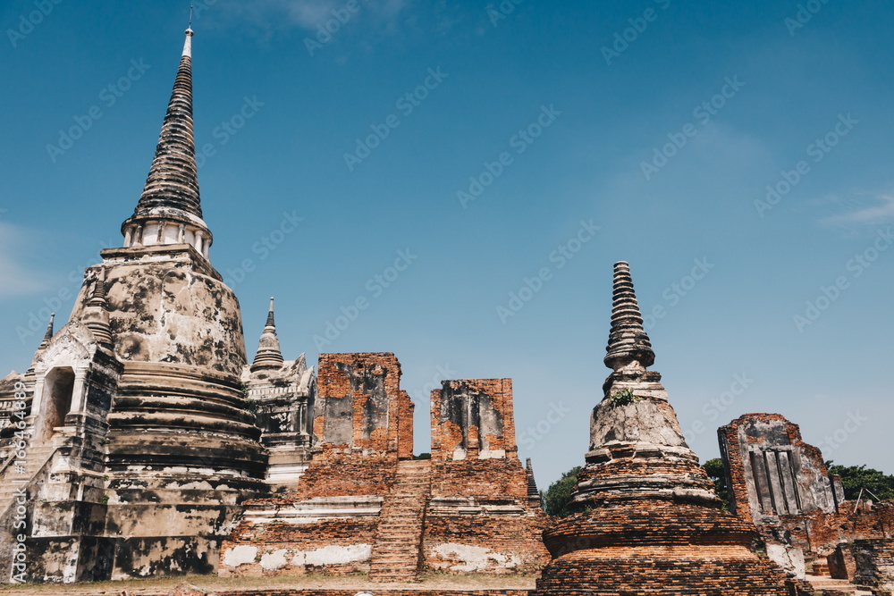 Fototapeta premium Ruins of Wat Phra Si Sanphet in Ayutthaya historical park, Thailand
