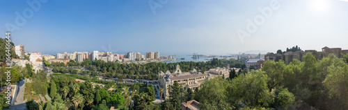 Blick auf den Hafen und Stadt von Malaga Spanien Andalusien