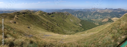 Panorama Cantal © Leveque