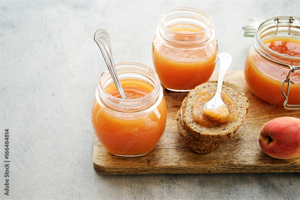 Toast with apricot or peach jam Toast with apricot or peach jam