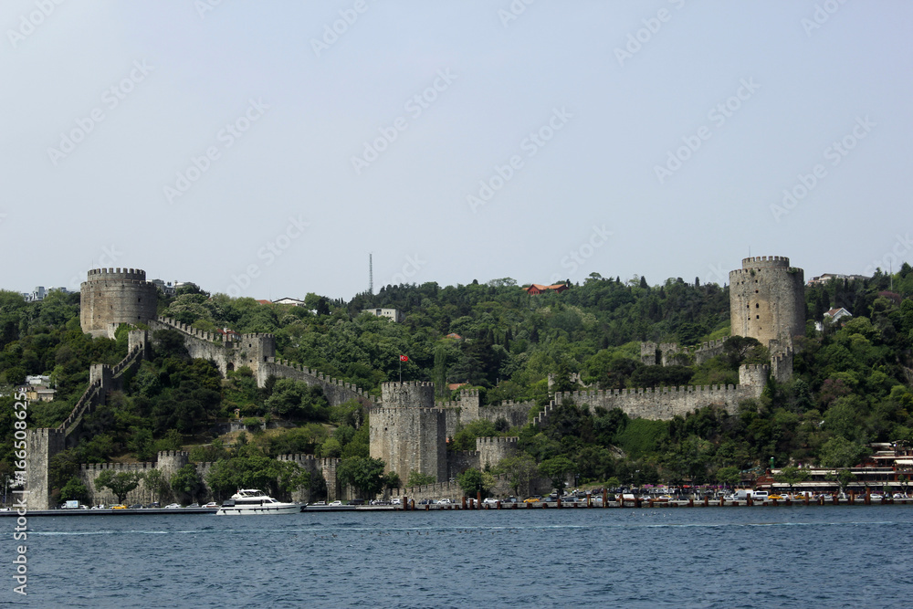 Крепость Румели Хасары в Стамбуле