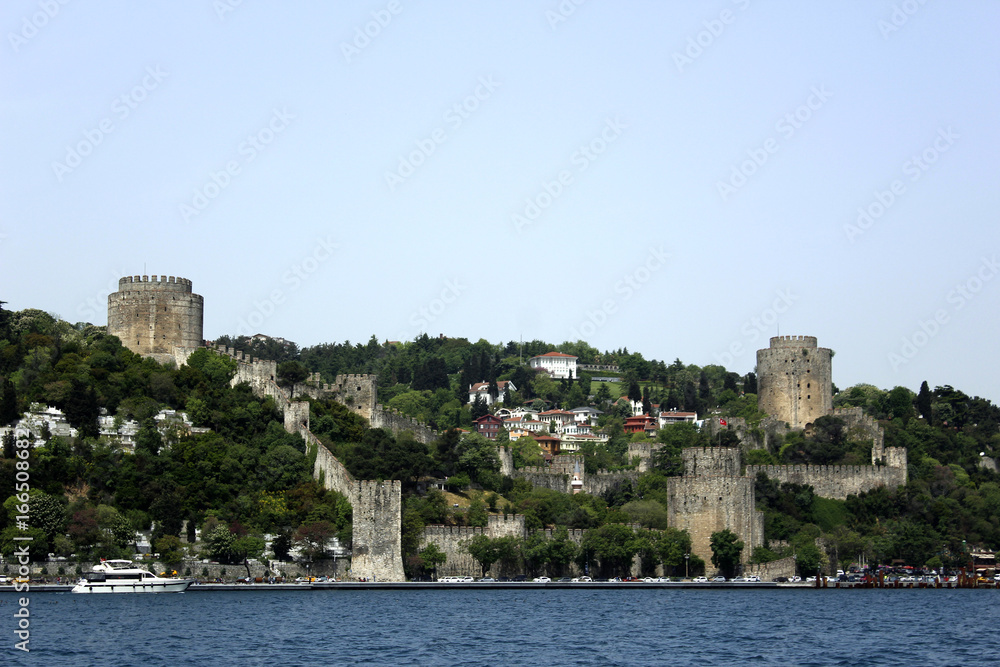 Крепость Румели Хасары в Стамбуле
