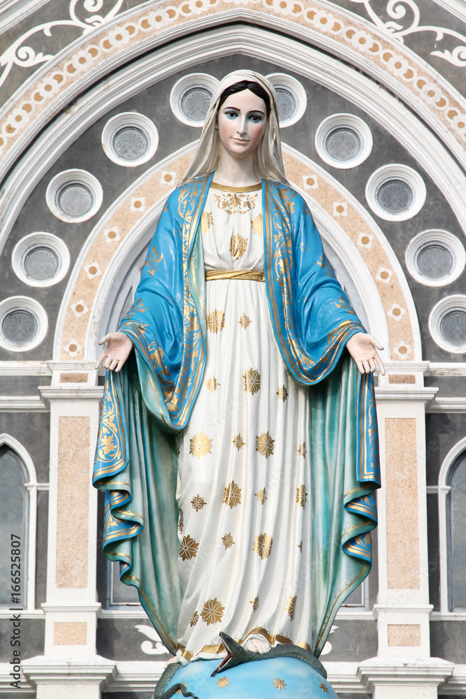 Naklejka premium Virgin mary statue at Catholic church, Chantaburi, Thailand.