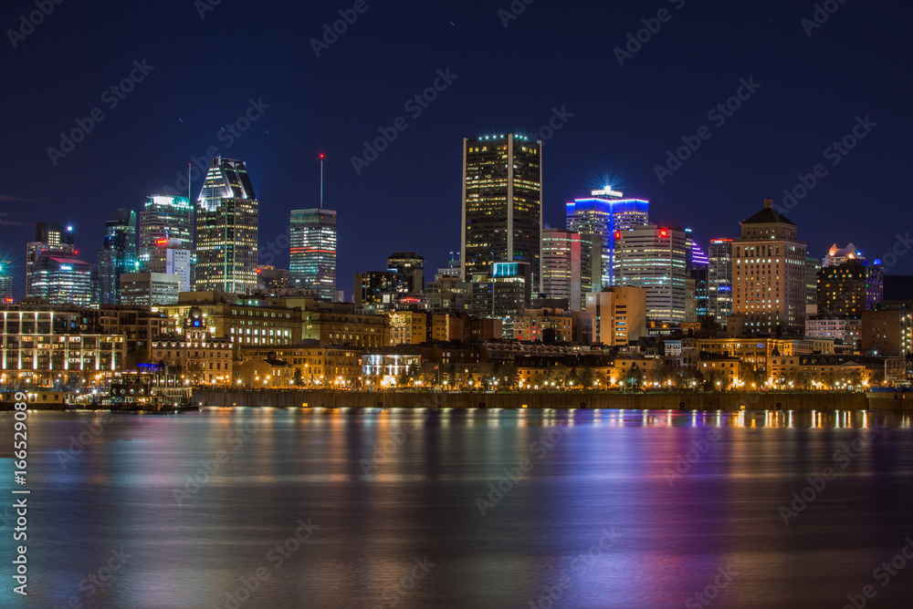 Naklejka premium Montreal waterfront