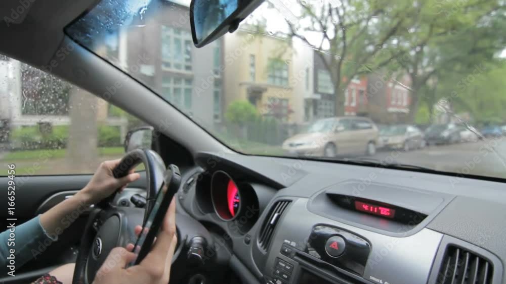 Text and drive 1080p Text and drive 1080p