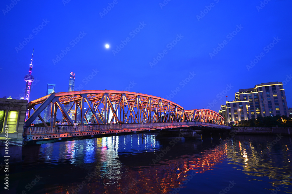 Fototapeta premium Night traffic lights inside of the Garden Bridge of shanghai china.