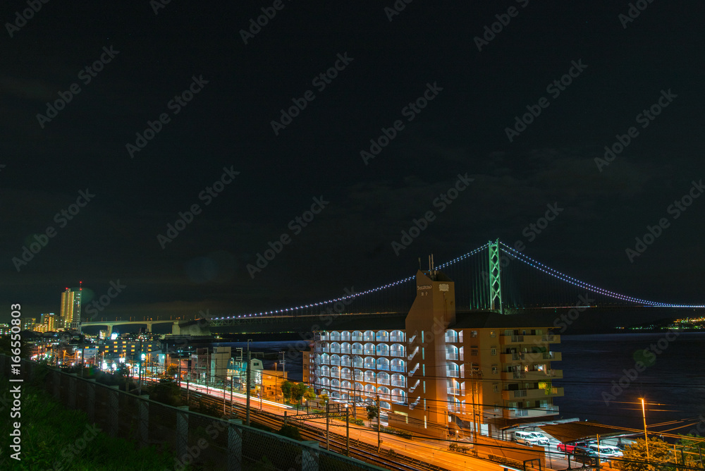 Obraz premium 夏の明石海峡・夜景・R２号線