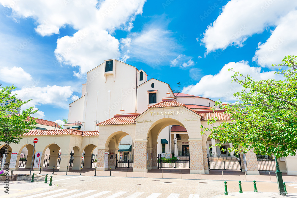 Fototapeta premium 宝塚大劇場