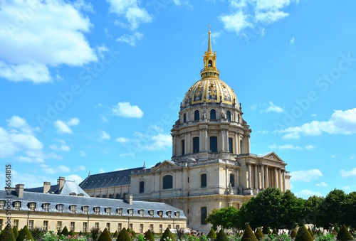 The great golden dome of the museum complex called "Les Invalides" in Paris, France. © liberowolf