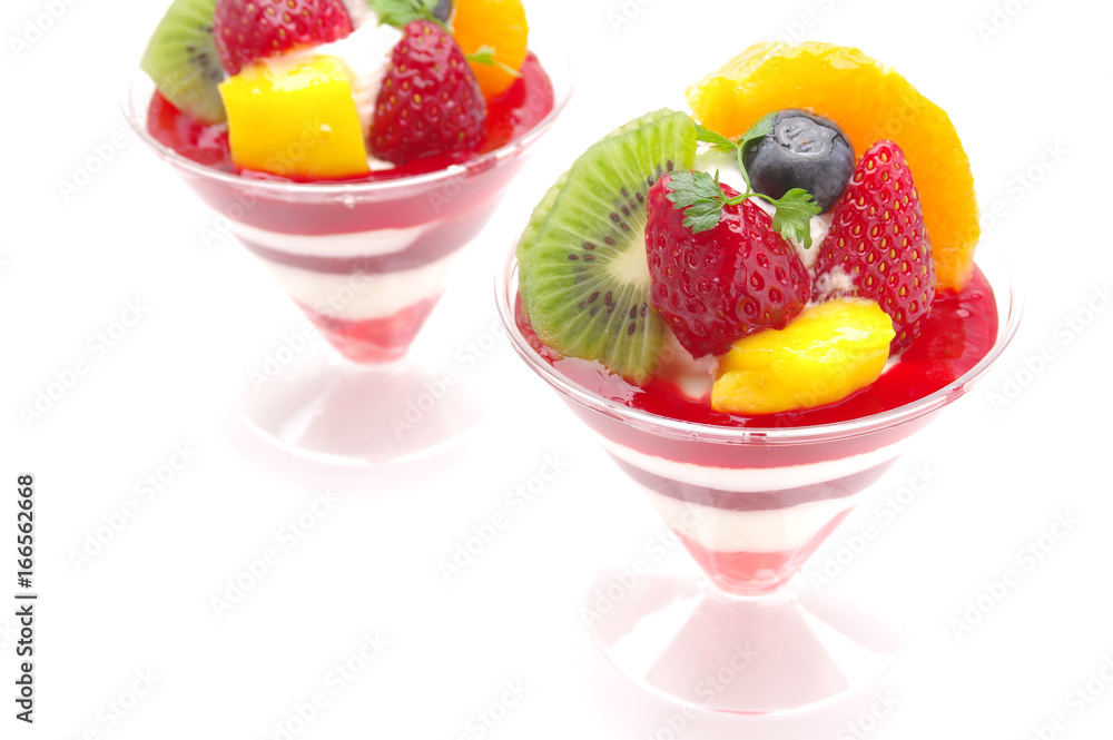 フルーツパフェ Stock 写真 Adobe Stock