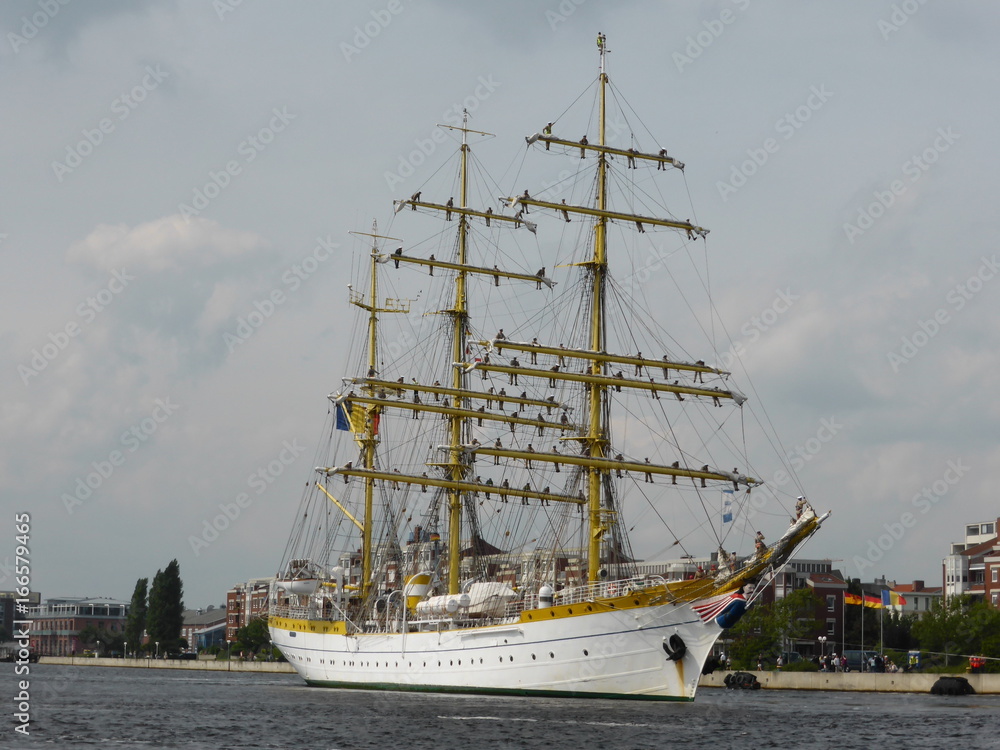 Segelschiff Mircea am Bontekai in Wilhelmshaven Segelschiff Mircea am Bontekai in Wilhelmshaven