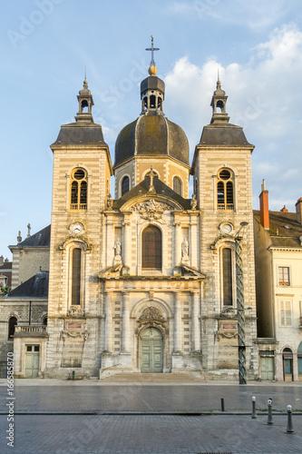 Eglise Saint-Pierre in Chalon-sur-Saone