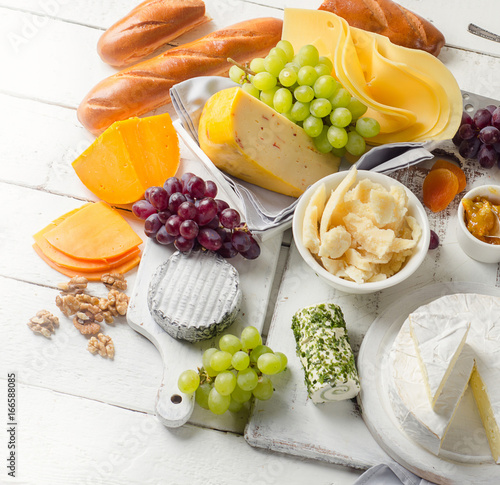 Canvas Print Cheese plate served with grapes
