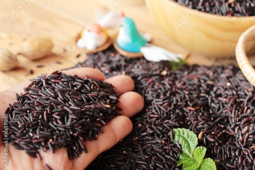 Black jasmine rice or organic riceberry rice