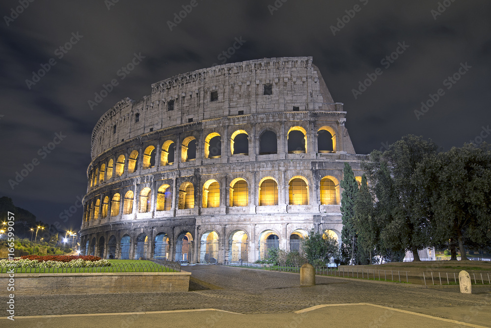 Colosseo di notte, Roma