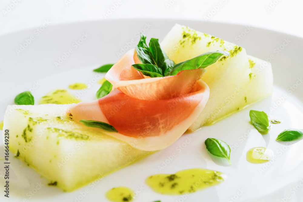 melon prosciutto starter melon prosciutto starter