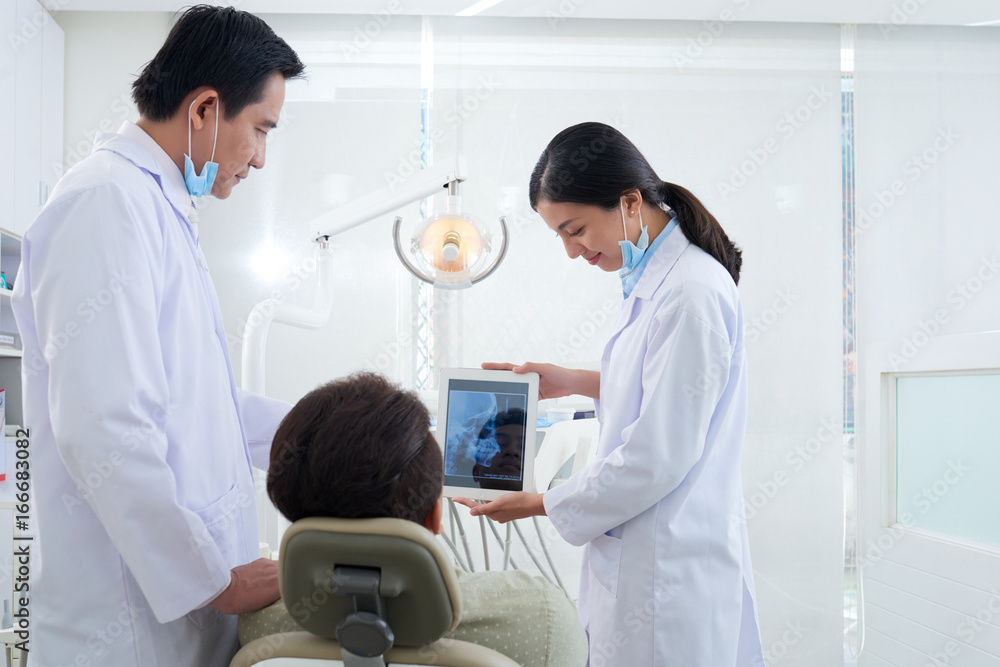 Fototapeta premium Here is you jaw