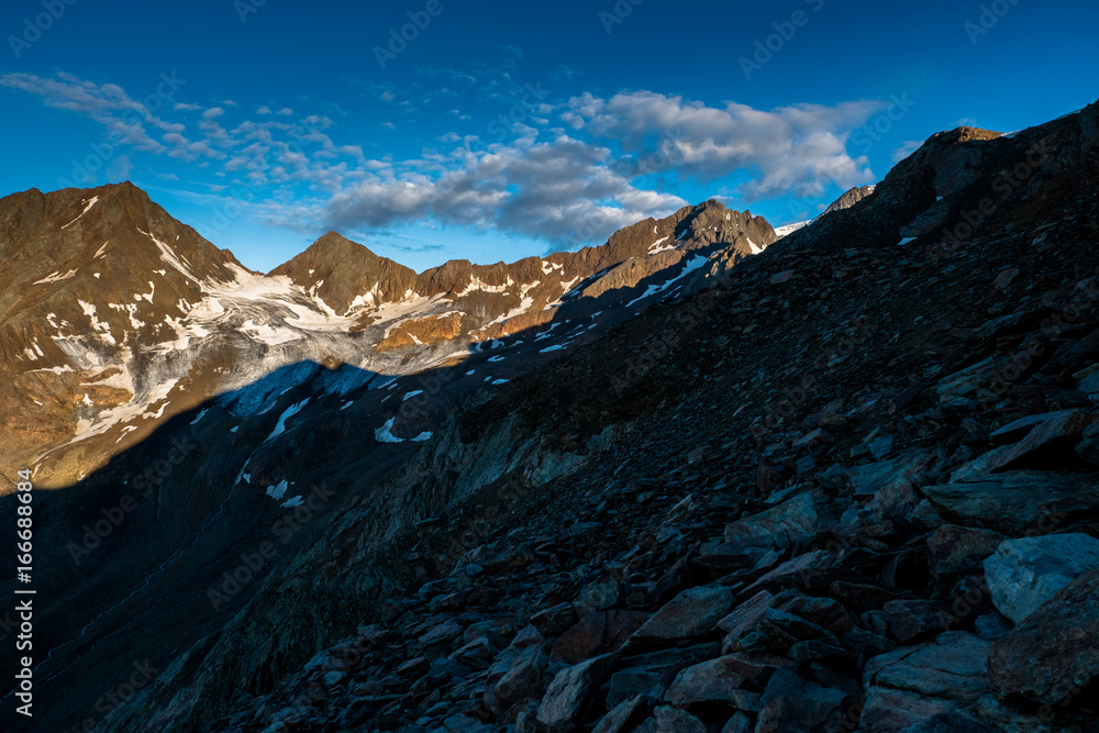 Obraz premium Sonnenaufgang in Südtirol
