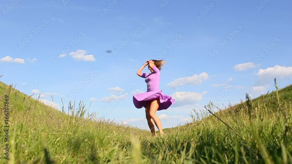 Sexy beautiful girl. Dance in the sky Sexy beautiful girl. Dance in the sky