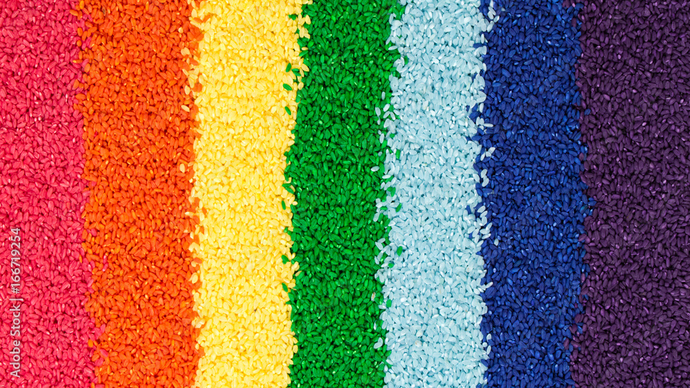 colored rice for the development of fine motor skills