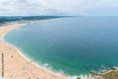 Beach in Portugal in summer, people in holidays   © Pascale Gueret