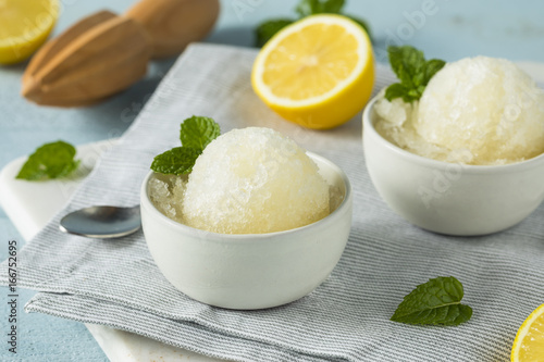 Homemade Yellow Lemon Italian Ice