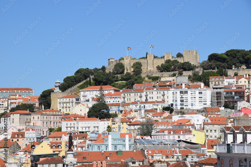 Altstadt Lissabon mit dem Castelo de São Jorge
