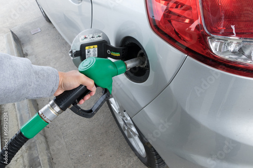 燃料の給油シーン Gasoline refueling scene