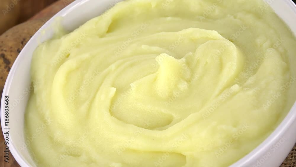 Rotating Mashed Potatoes (seamless loopable; 4K) Rotating Mashed Potatoes (seamless loopable; 4K)