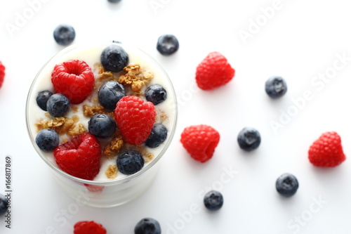 Refreshing yoghurt with raspberries and blackberry