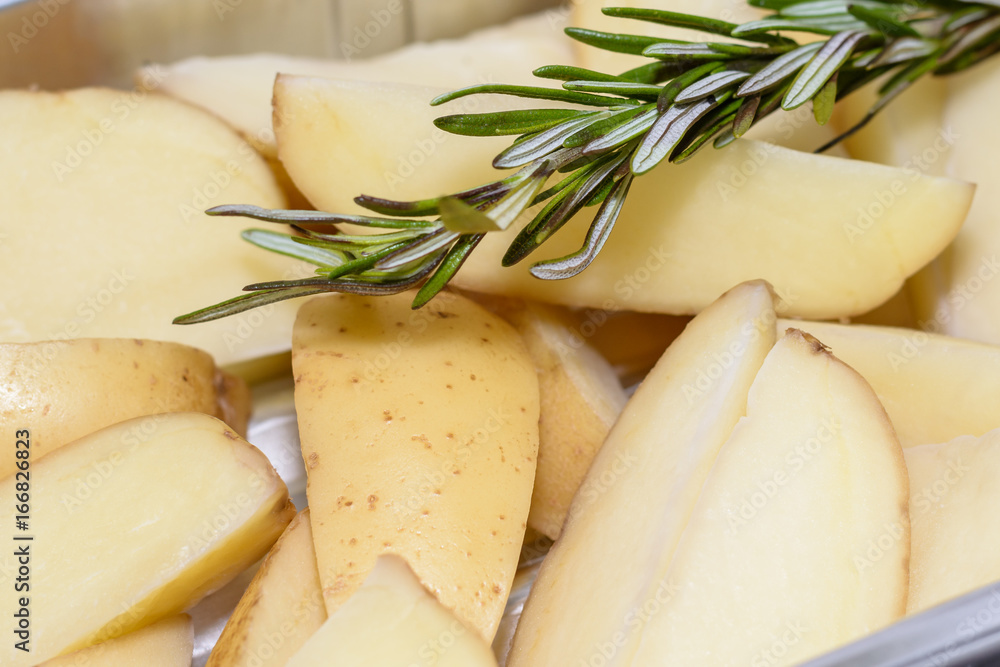 Rohe Kartoffeln Rohe Kartoffeln