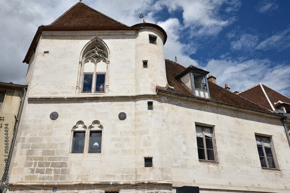 Maison médiévale à Auxerre en Bourgogne, France