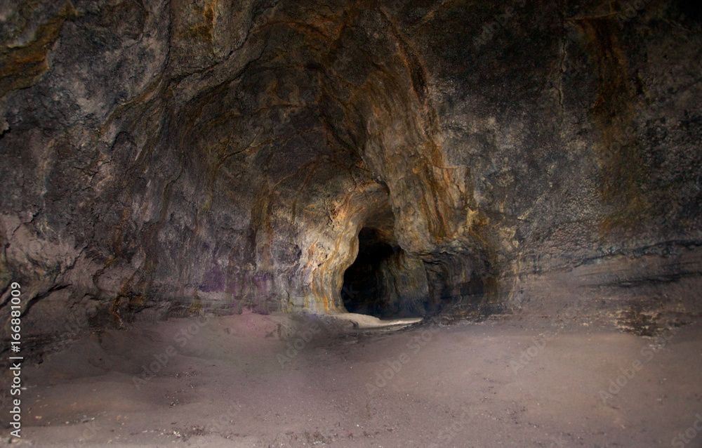 Ape cave, Mt. St.-Helen, WA