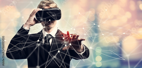 Links with businessman using a virtual reality