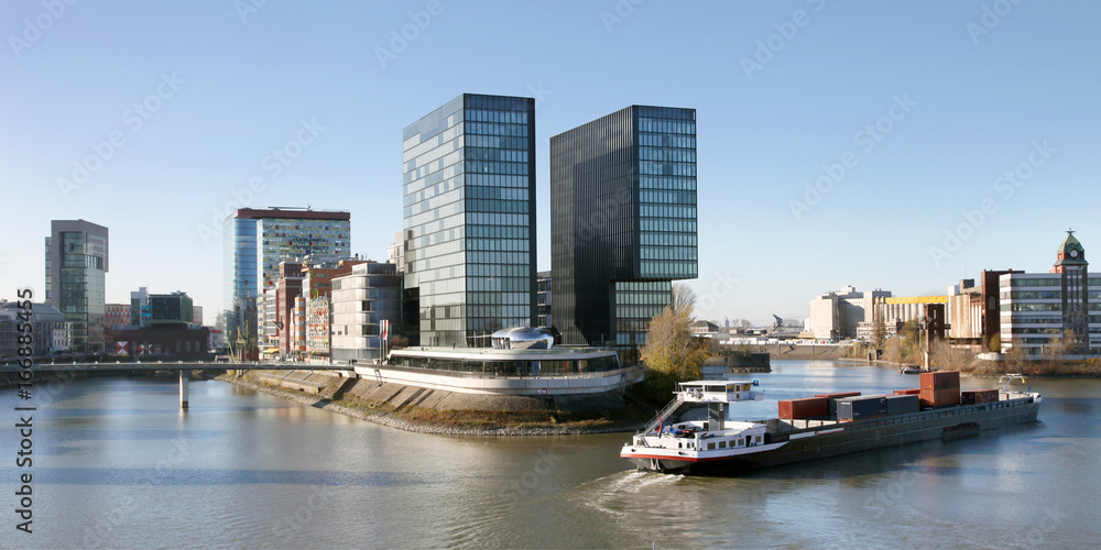 Fototapeta premium Medienhafen, Düsseldorf