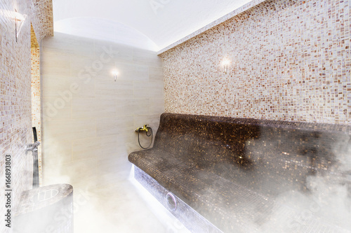 Foto Interior of Turkish sauna, classic Turkish hammam